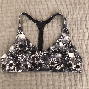 Lululemon tank size 6